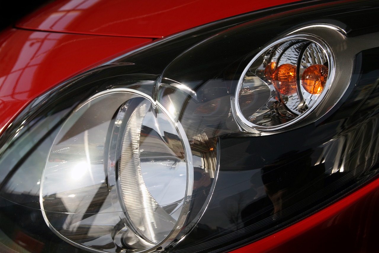 Korzyści z Wynajmu Większego Auta na Podróże Zagraniczne – Przypadek Renault Trafic